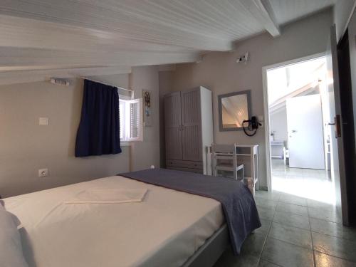 Venus Rooms 2