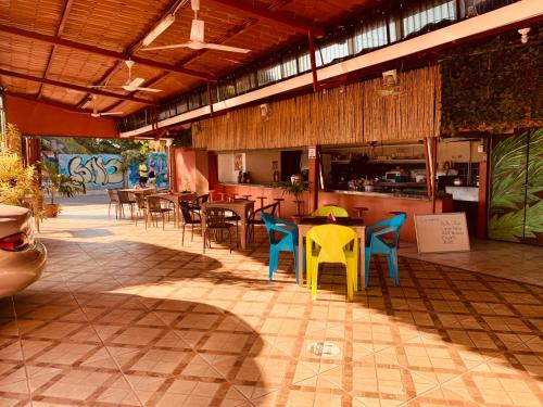 ห้องอาหาร, Hotel Cabinas Jacomar in จาโค่