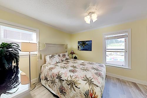 Emerald Coast Retreat - Pool - Steps to Beach Duplex - image 3