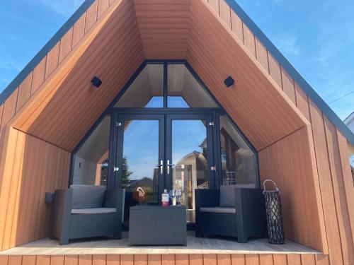 The Big Tiny House cottage Listullycurran