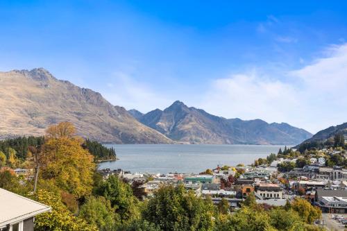 Queenstown House Bed & Breakfast and Apartments - Accommodation - Queenstown