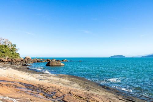 Conforto em casa de luxo com vista em Ilhabela