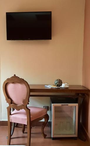 room detail thumbnail 1