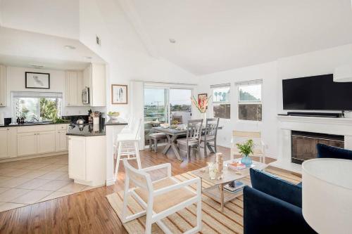 Sonrisa (Buyout) by AvantStay - 10 Min from Belmont Park - Sleeps 28