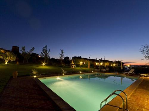 Lavish Holiday Home in Marsciano with Swimming Pool gîte à louer San Biagio Della Valle