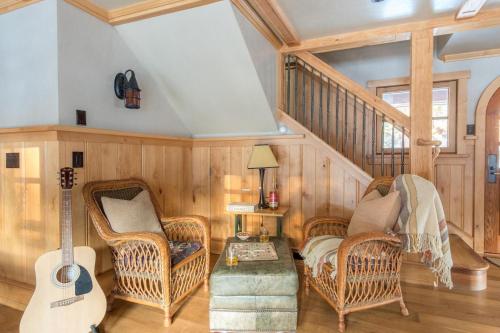 Jasper by AvantStay - Secluded Cottage On Truckee River - image 4