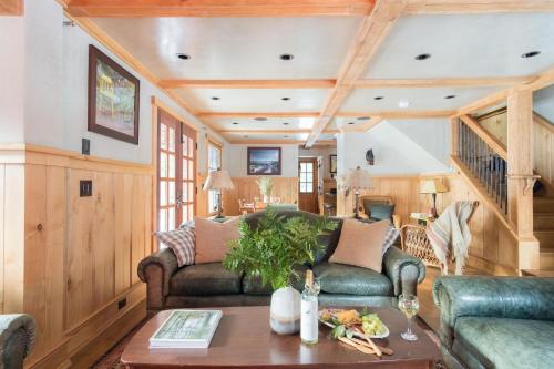 Jasper by AvantStay - Secluded Cottage On Truckee River - image 5