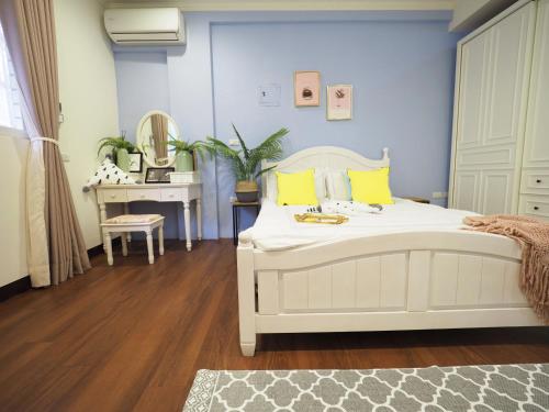 Tonghua Night Market Family Room