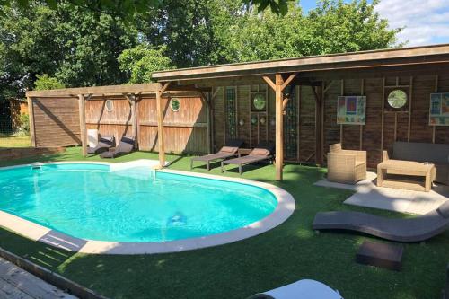 Le Manoir - Piscine chauffée et partagée - 8 personnes gîte à louer Kerfichant