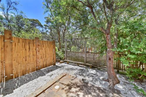 سينوفيلد إيدو ريتريت (Sinofield Edu-Retreat) in Leura