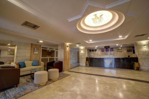 Crystal Hotel By FHM – Al' Aqabah, TX