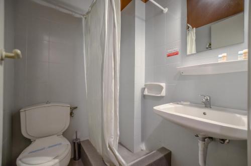 Hotel Coronis - image 6