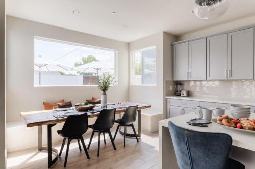 Maisy - Mins From Old Town w Pool & Patio - image 8