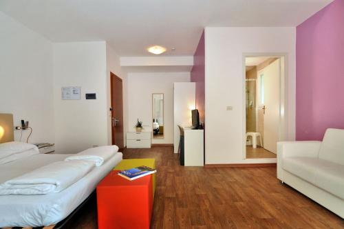 Triple Room image 10