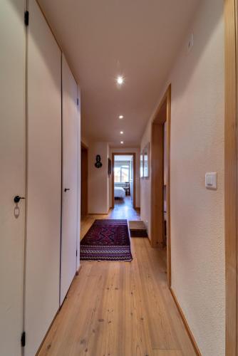 Apartment with Mountain View image 9