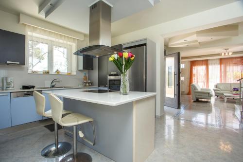 EVA's House - image 8