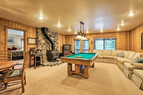 Hercules by AvantStay - Spectacular Northstar Retreat w Hot Tub - image 2