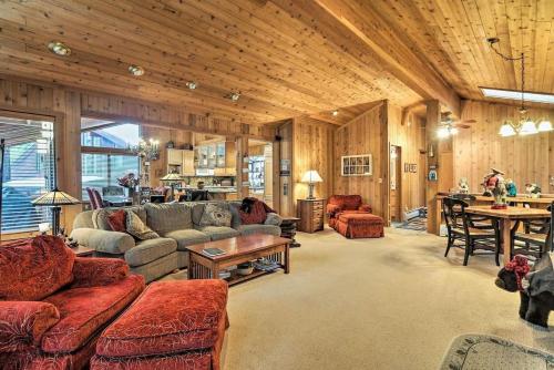 Hercules by AvantStay - Spectacular Northstar Retreat w Hot Tub - image 3