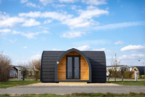 Camping Pods, Dovercourt Holiday Park 3