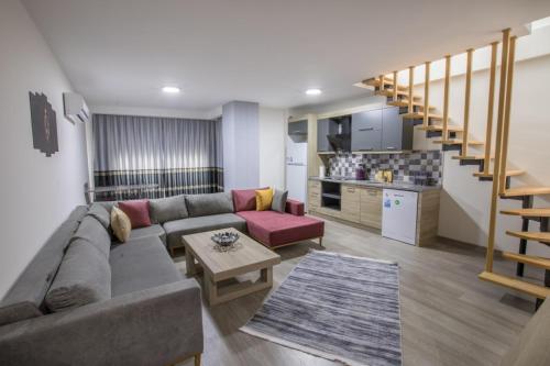 Elanis Suites - image 2