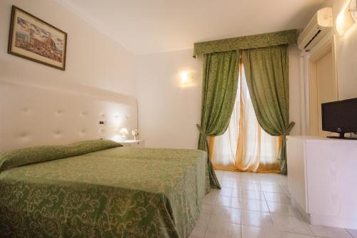 Hotel Residence Villa San Giovanni - image 2