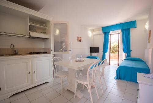 кухня, Hotel Residence Villa San Giovanni in Портоферайо