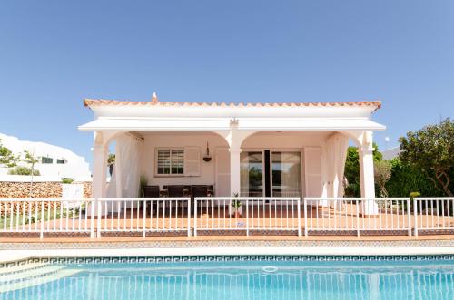 VILLA ANA ARENAL D'en CASTELL 3