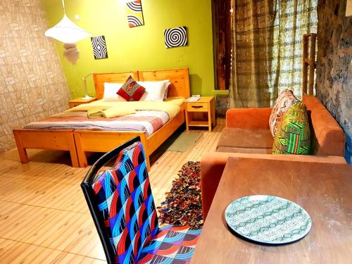 Yambi Guesthouse - image 2
