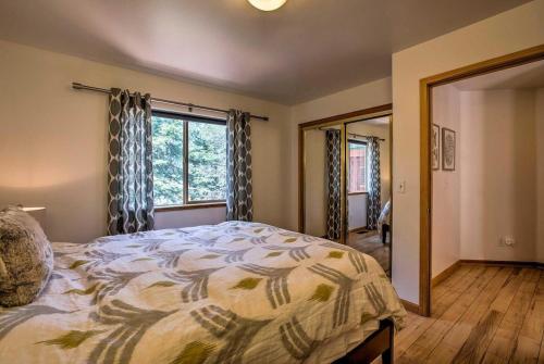 Moosetrack by AvantStay - Cozy Cabin w Hot Tub - image 8