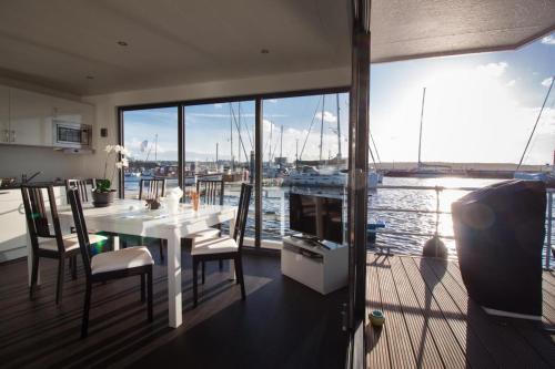fewo1846 - Floatinghouse - Hausboot mit 2 Schlafzimmern in der Marina Sonwik, Flensburg (zdjęcie 4)