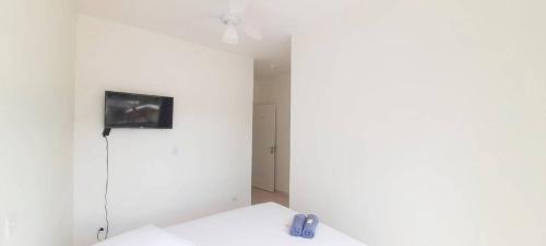 1 double bed, 1 twin bed