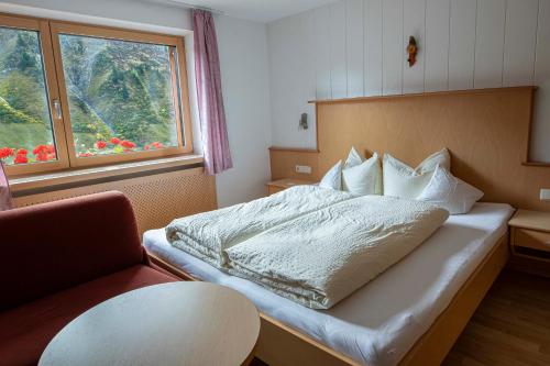 Hotel Lucia - image 11
