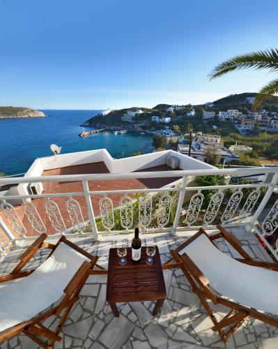 Deck2 Syros Premium Apartments