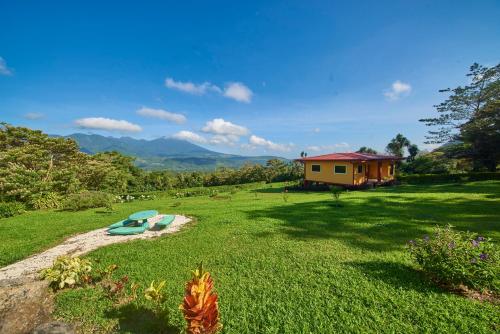 ทัศนียภาพภายนอกโรงแรม, Beautiful 2 Bedroom Villa with Private Nature Reserve - Friendship House in อเร็นนอล
