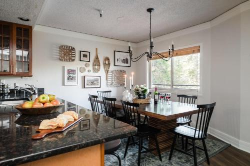 Village Road - Rocker - image 8