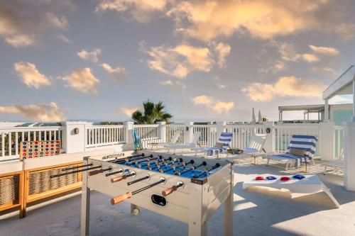 Sand Dune & Sea Shell - 2 Home Rental w 12 BRs - image 2