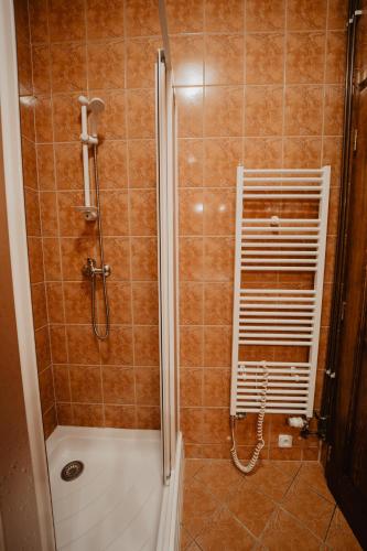 Hotel U Lípy – Hrensko, KY