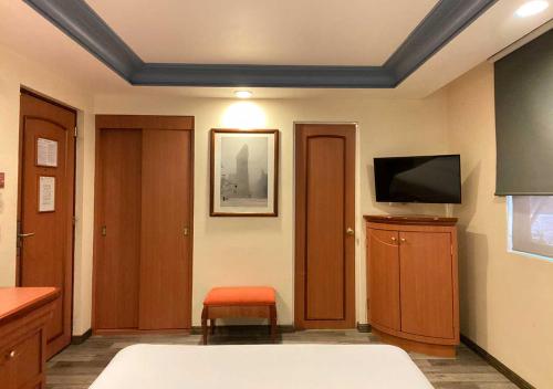 Hotel San Diego – Mexico City, CT