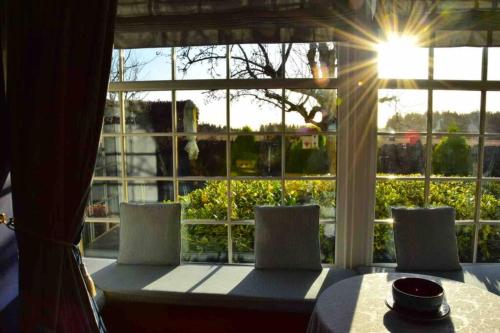 The Schoolhouse Cottages peaceful and quiet retreat with log burner in Фреші