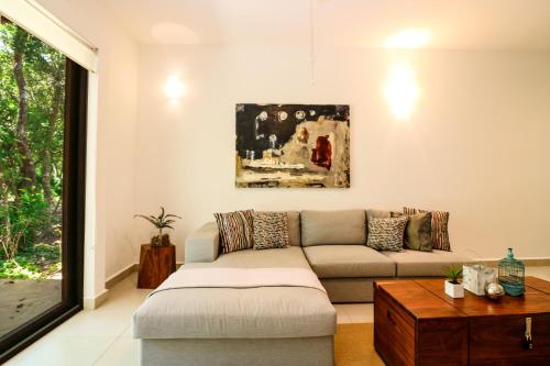 Tao Hira Luxury Akumal