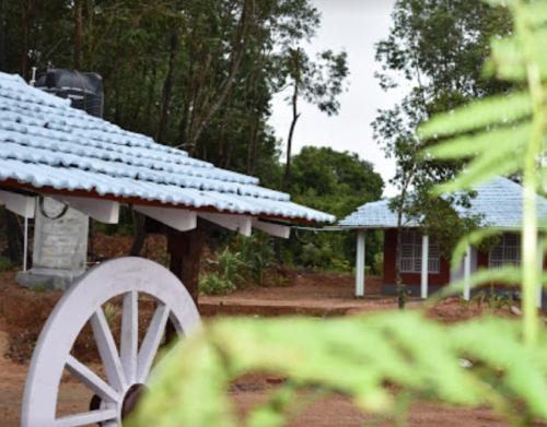 BISILE HOMESTAY