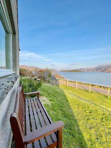 Сад, Loch Morar Private Suite in Морар