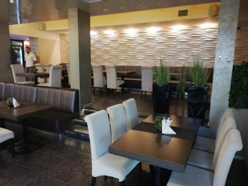 Hotel Ponti - image 2