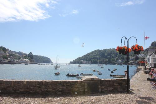 Vaade, Millpool House in Dartmouth