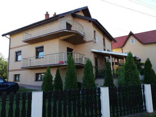 Apartmani Tvins - image 6