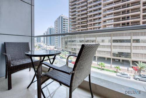 Gentle Studio in Uniestate Sports Tower Dubai Sports City by Deluxe Holiday Homes, Dubai (photo 7)