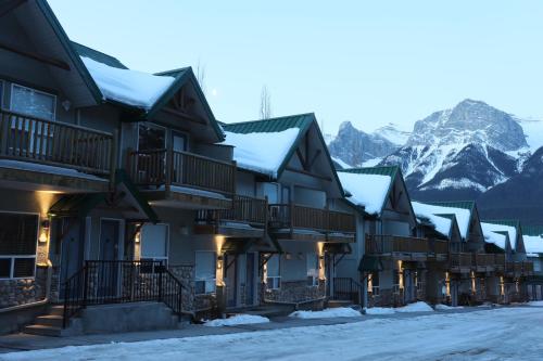 Banff National Park Wood lodge