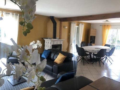 Gite EmySphere chambre d'hôte Bois de la Boula