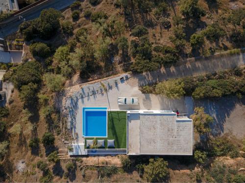 Sounio Black Villa