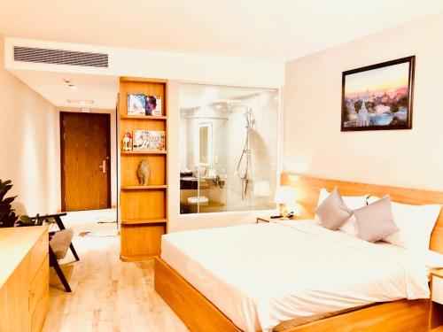 Standard Double Room image 2